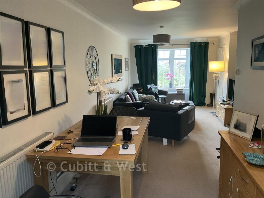 Lounge..
