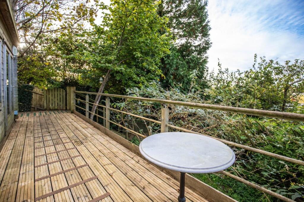 Garden Studio Terrace-14.jpg