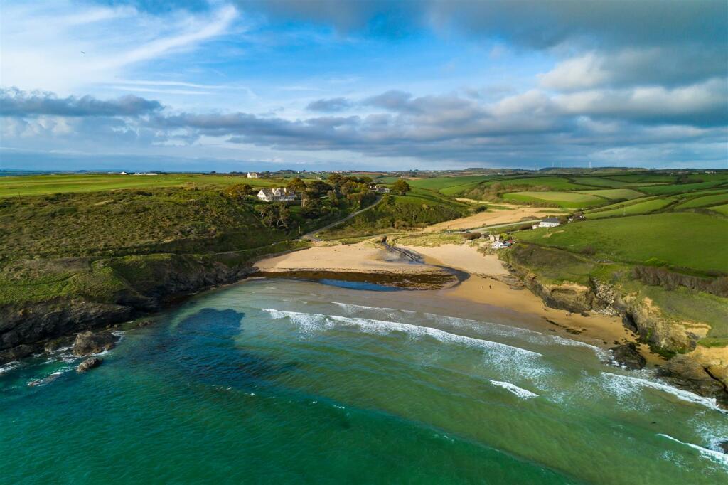 Poldhu Beach