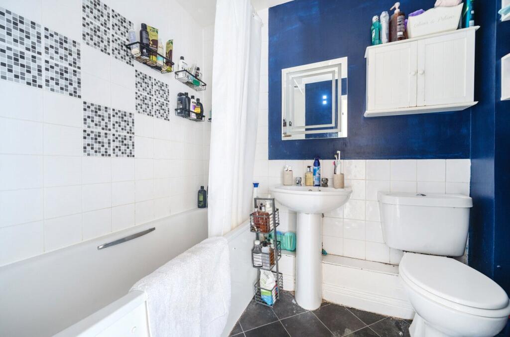 1302427-7-6843130...