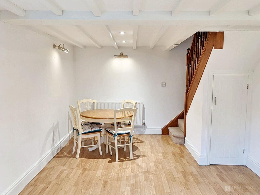 Open plan living/dining room