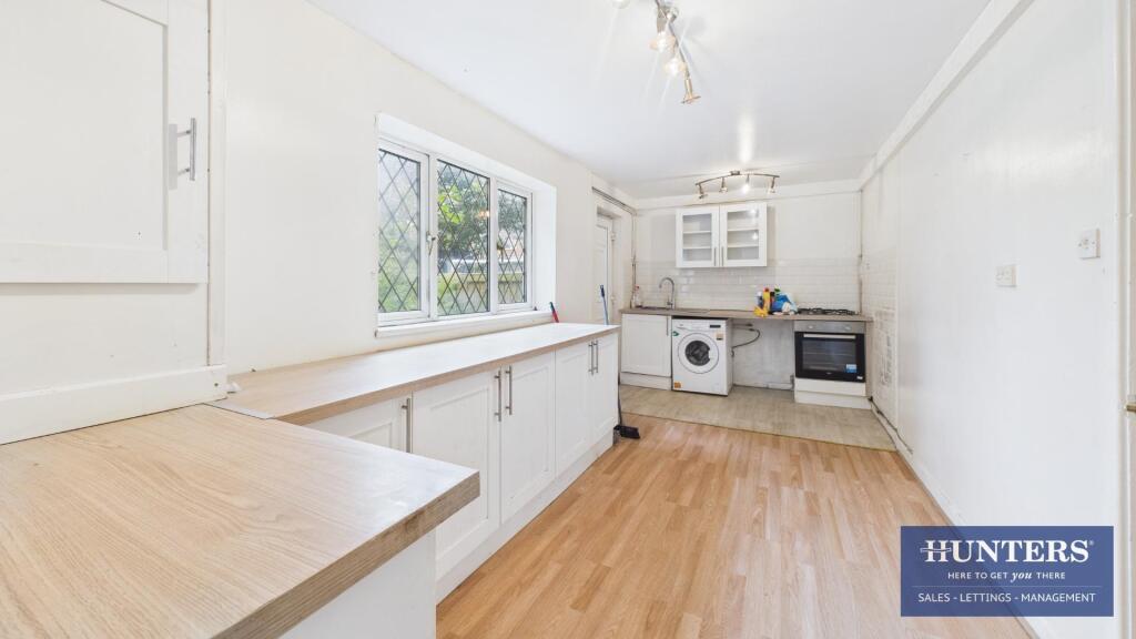 Kitchen/Utility Room