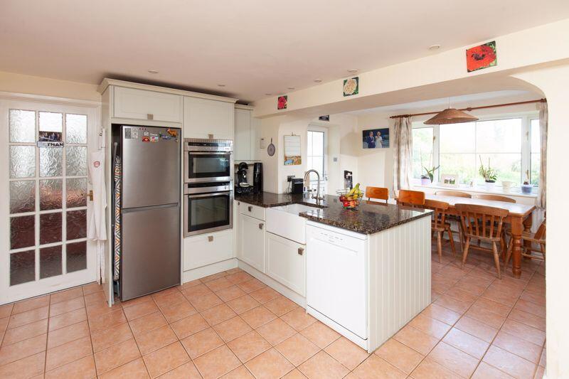Kitchen (1)