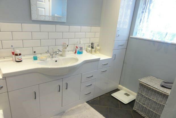 Shower Room/w.c.