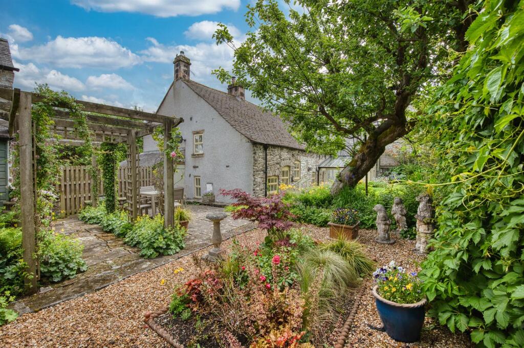 Saxton Mee Fennel Cottage 0008.jpg