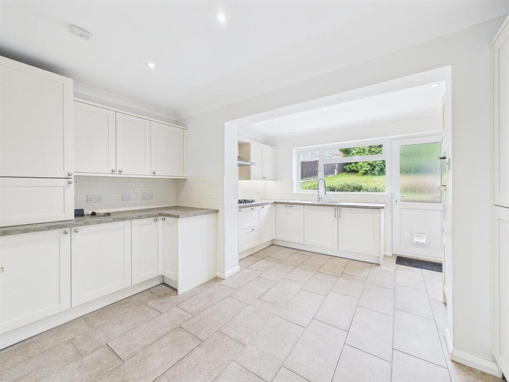 Kitchen .jpg