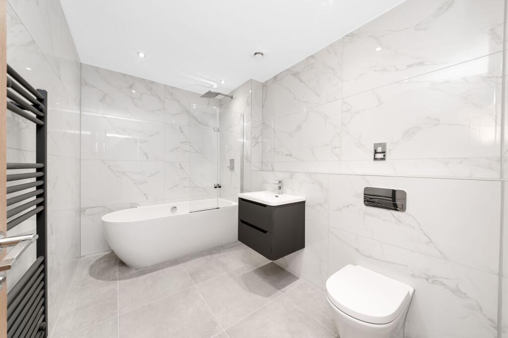 HOUSE BATHROOM