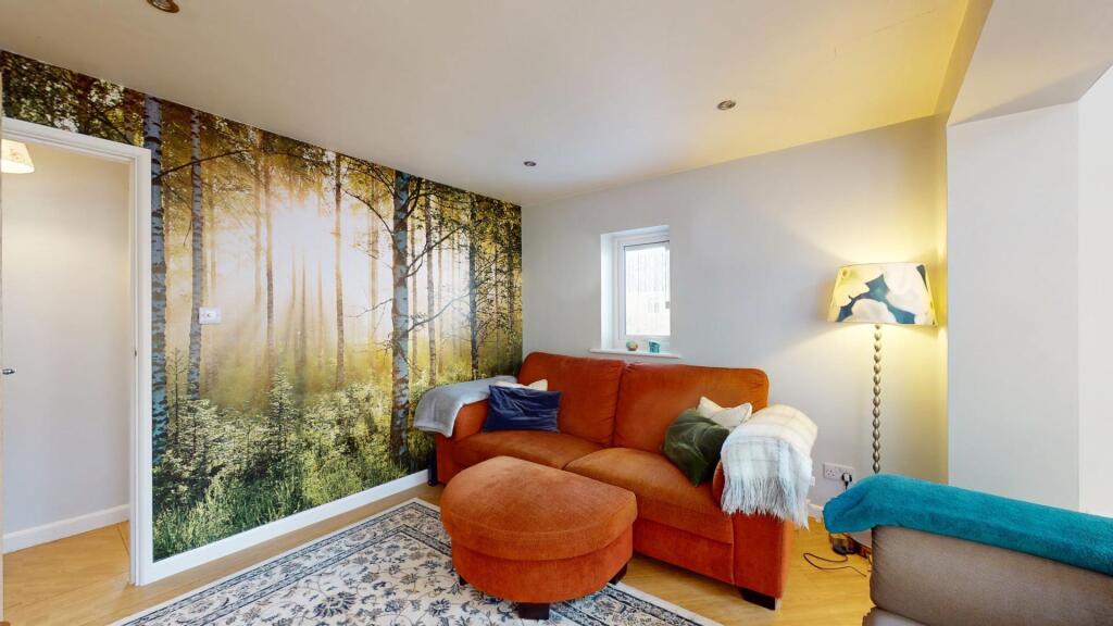 Living Room.jpg