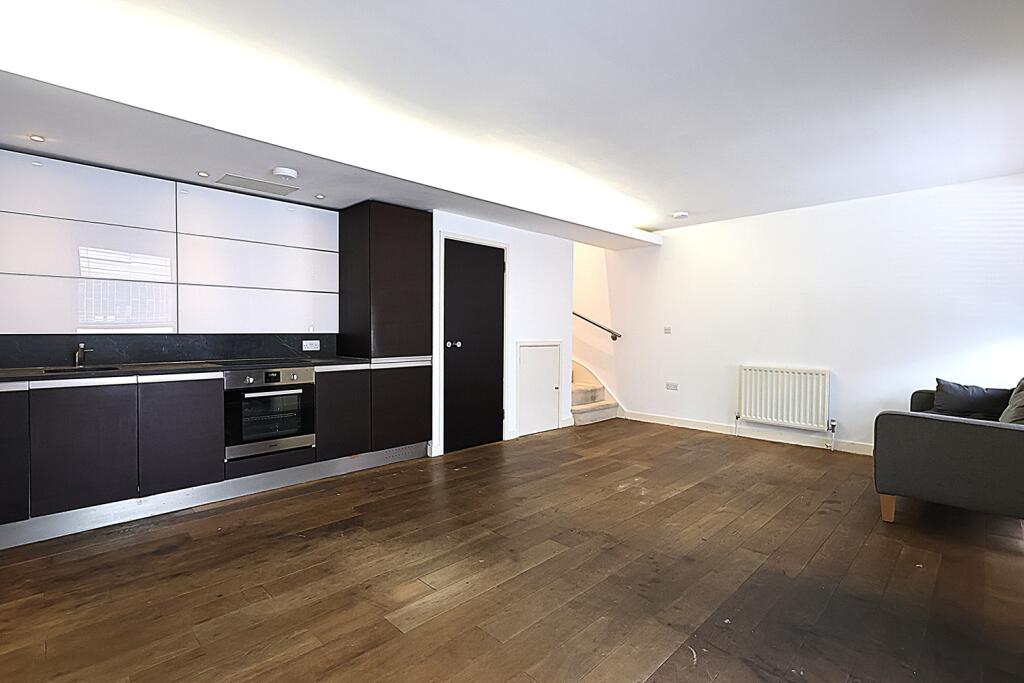 Open Plan Living Room - Kitchen