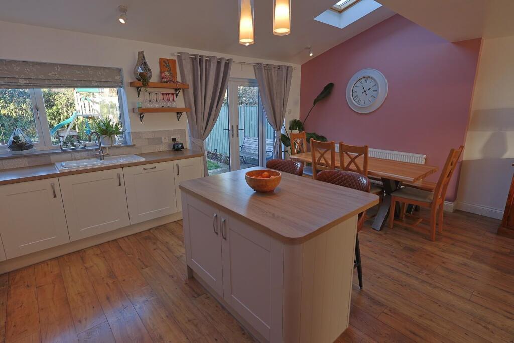Kitchen / Diner