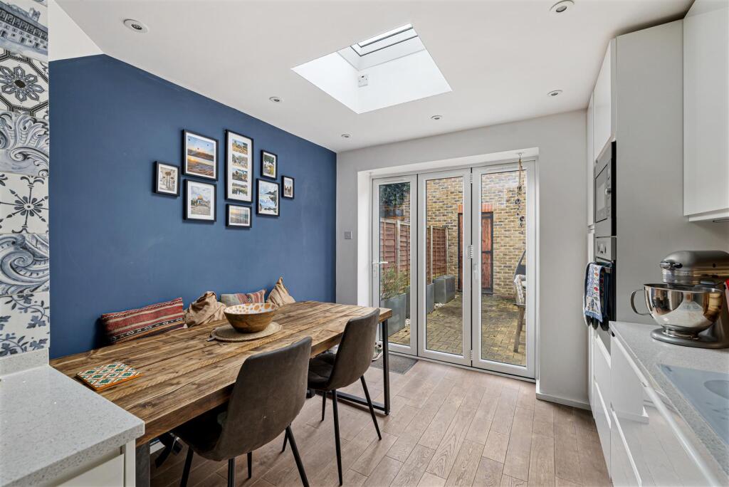 Lime Walk, E15