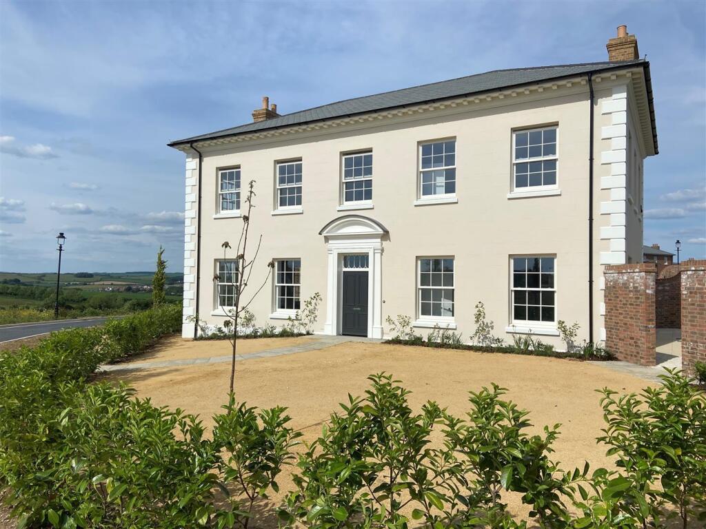 Plot 559 Front Elevation