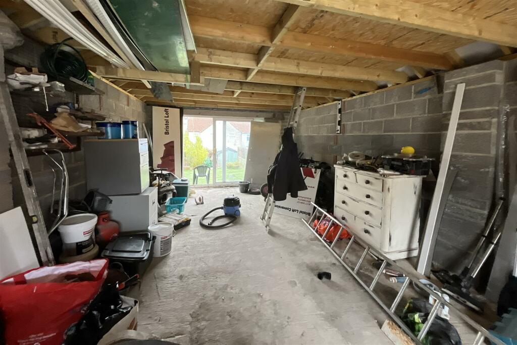 Garage and Garden to the Rear of 209, Luckwell Roa