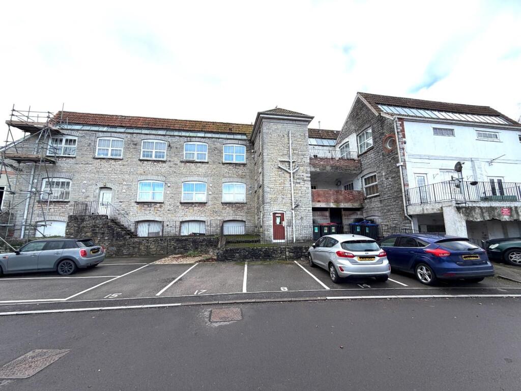 Springbok Close, Street