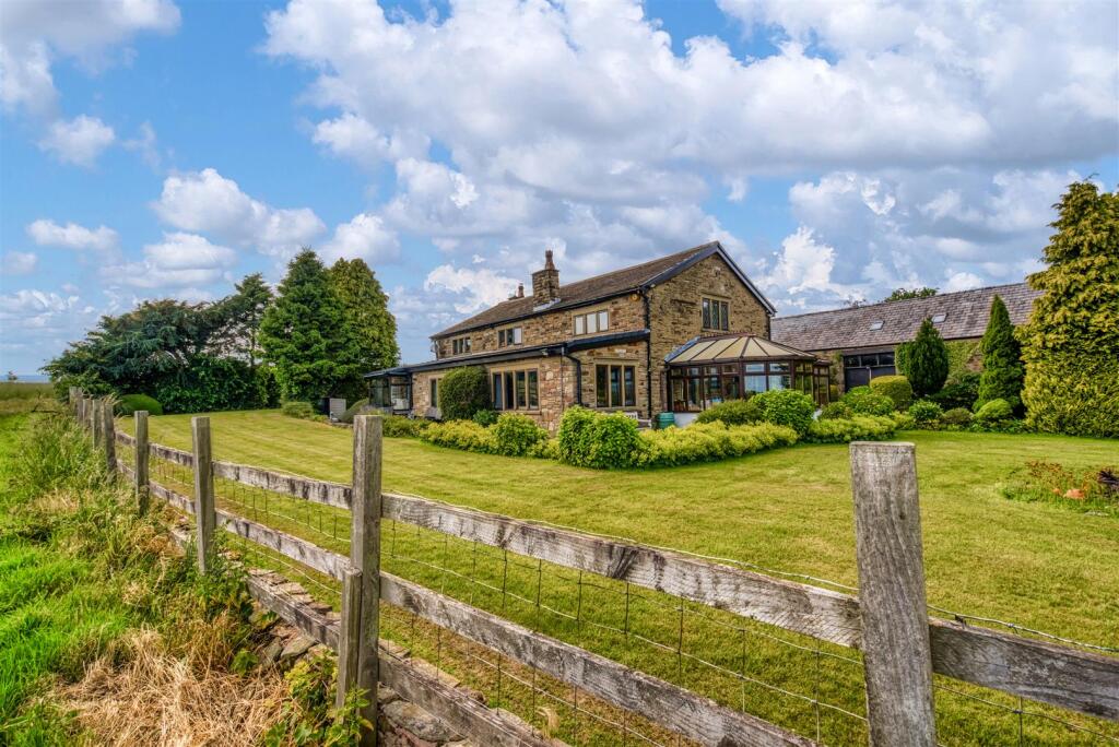 hill top farm winstanley rd permberton-28.jpg
