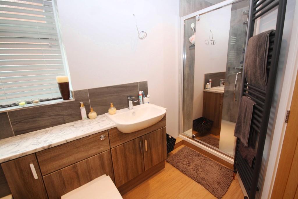 GF Bathroom (2) 