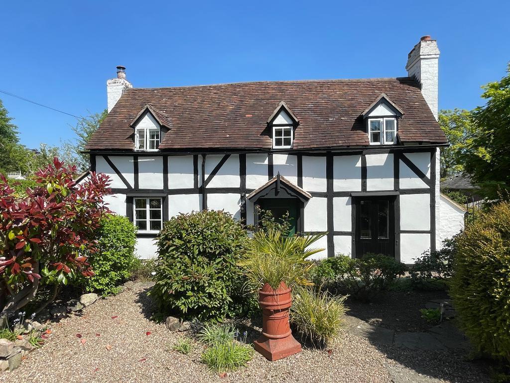 Exquisite cottage in perfect location