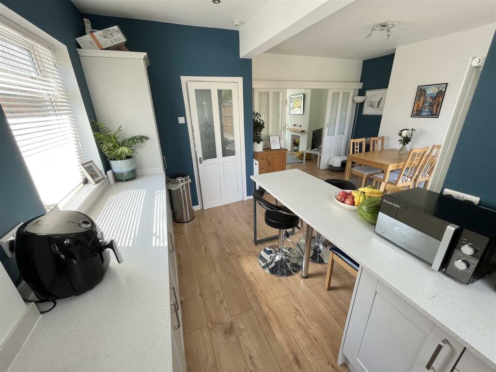 Kitchen Aspect 4.jpg