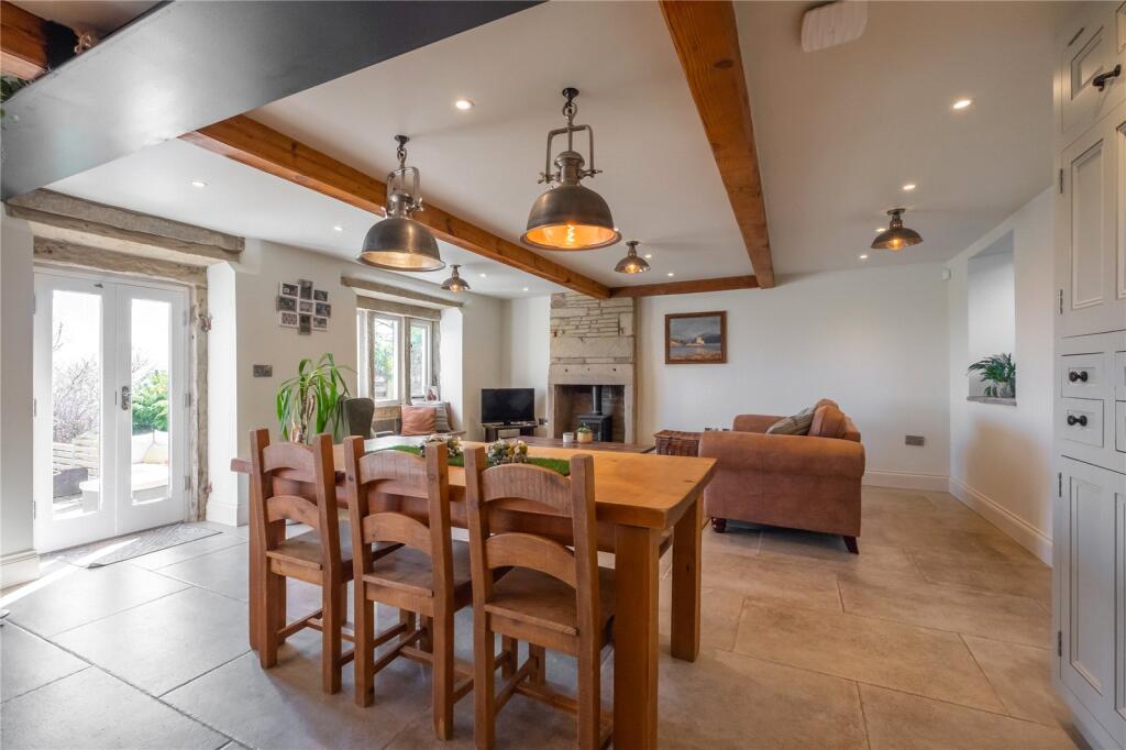 Living/Dining Kitche