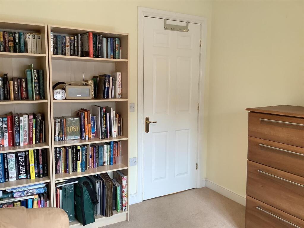 Bedroom 3 / Office