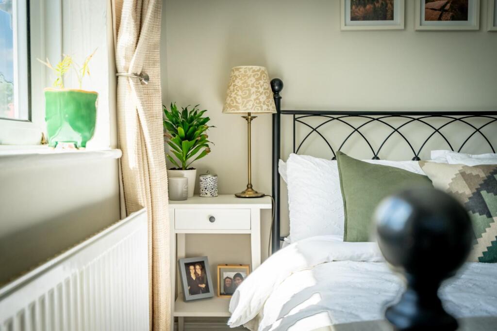 moorgarth ave (6 of 28).jpg