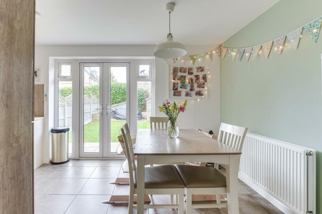 42 Aldridge Way-1.jpg