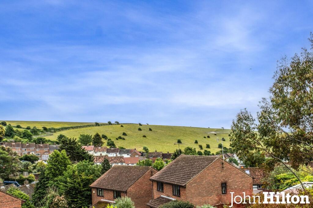 Burnham Close31.jpg