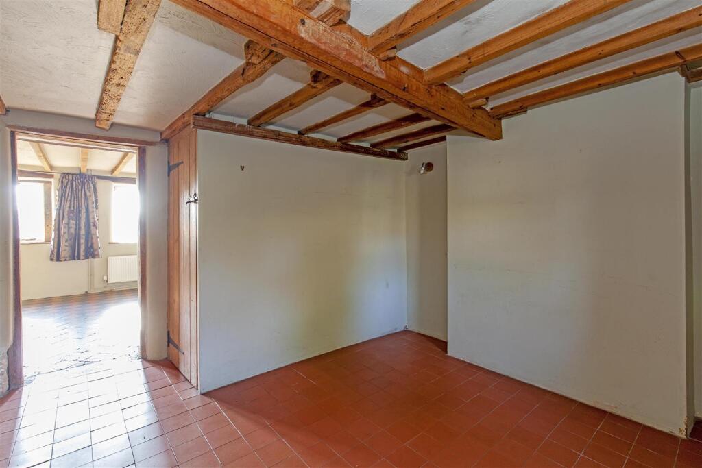 Dining Room-2.jpg