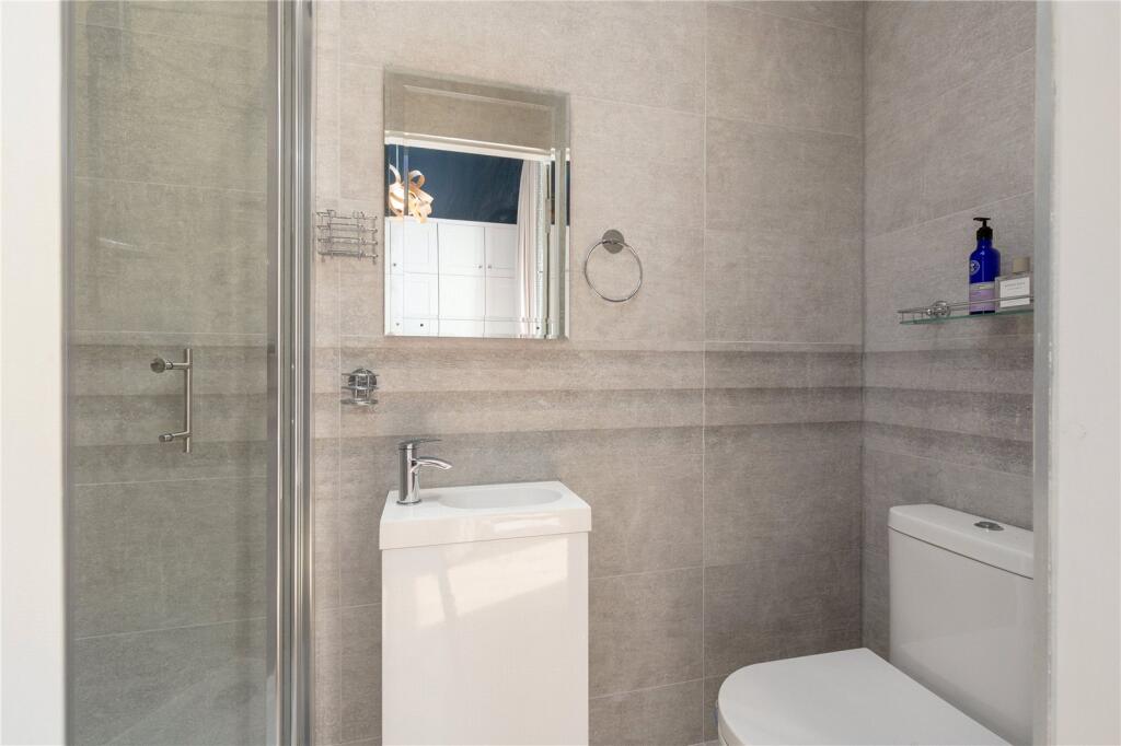 En Suite Shower Room