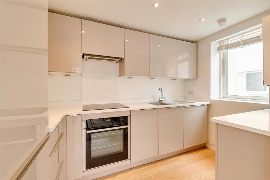 104 Royal Quay_10.jpg
