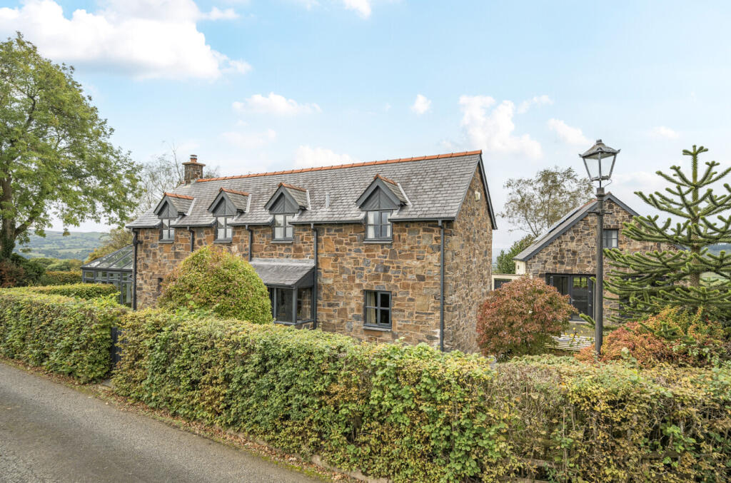 1361387-2-68dd48b...