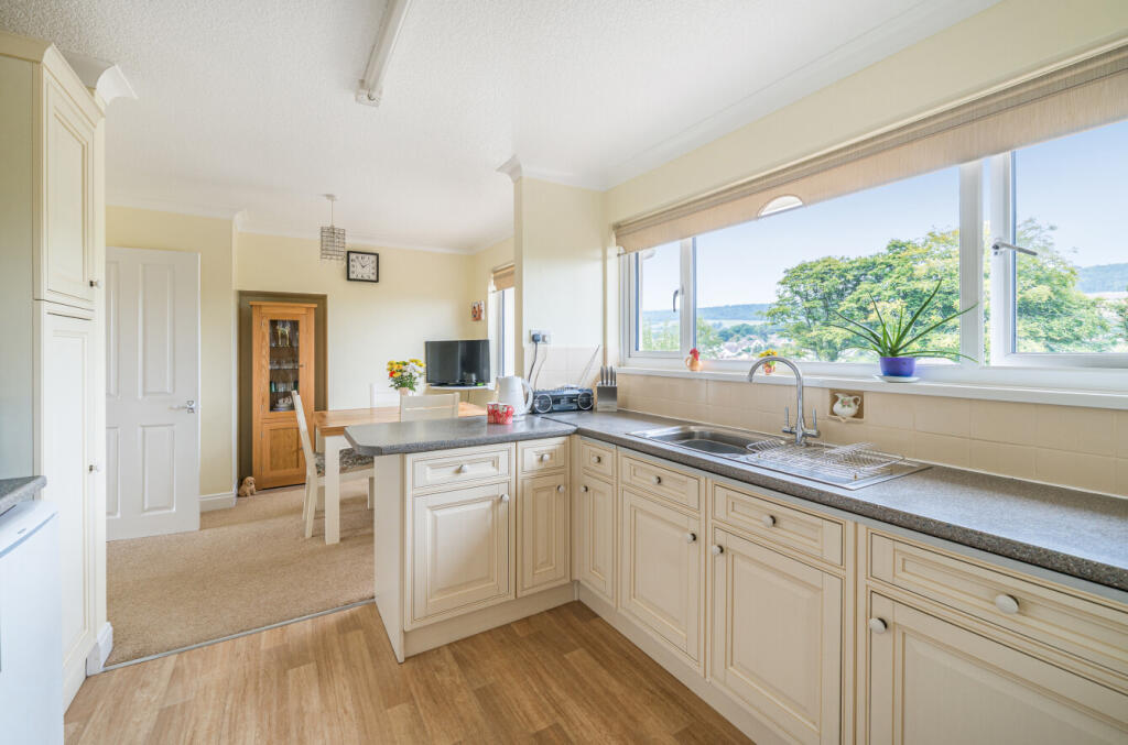 1334860-7-689c946...