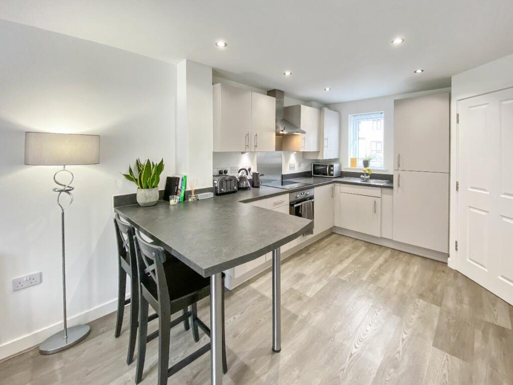 Kitchen/Dining