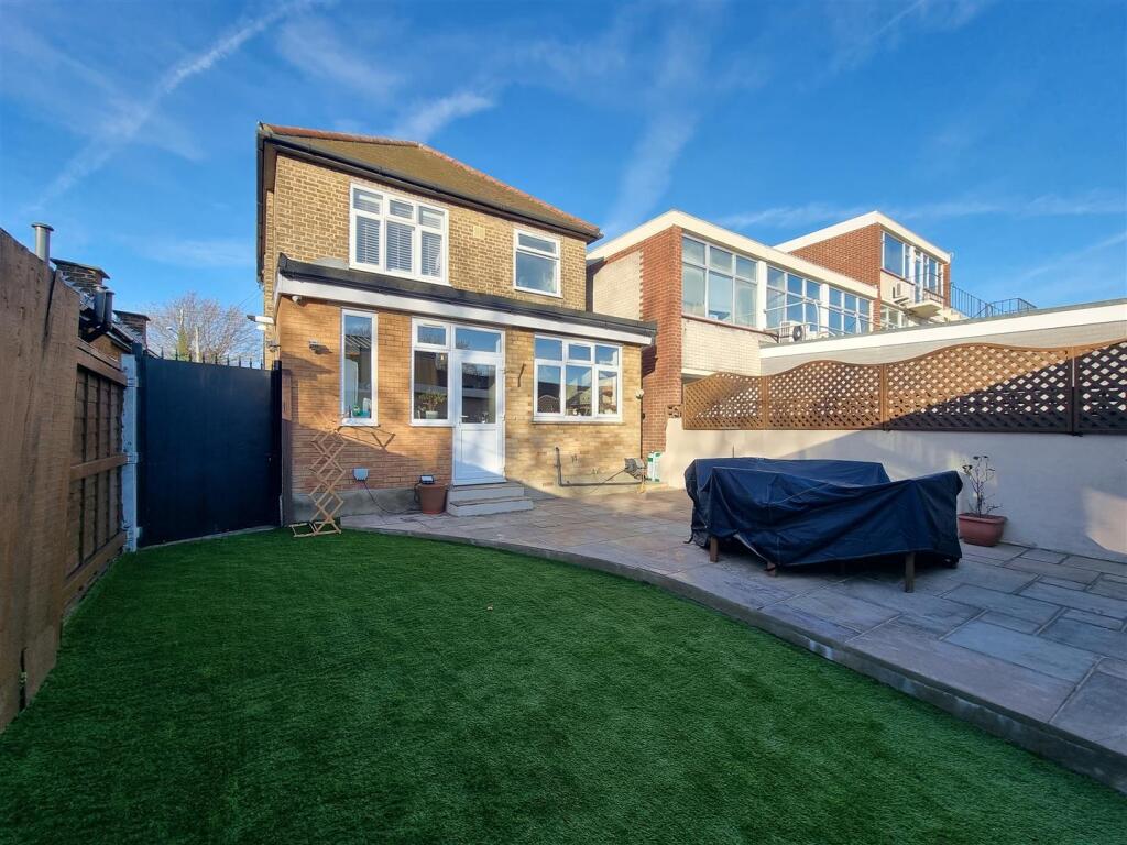 Collier Row Road, Romford