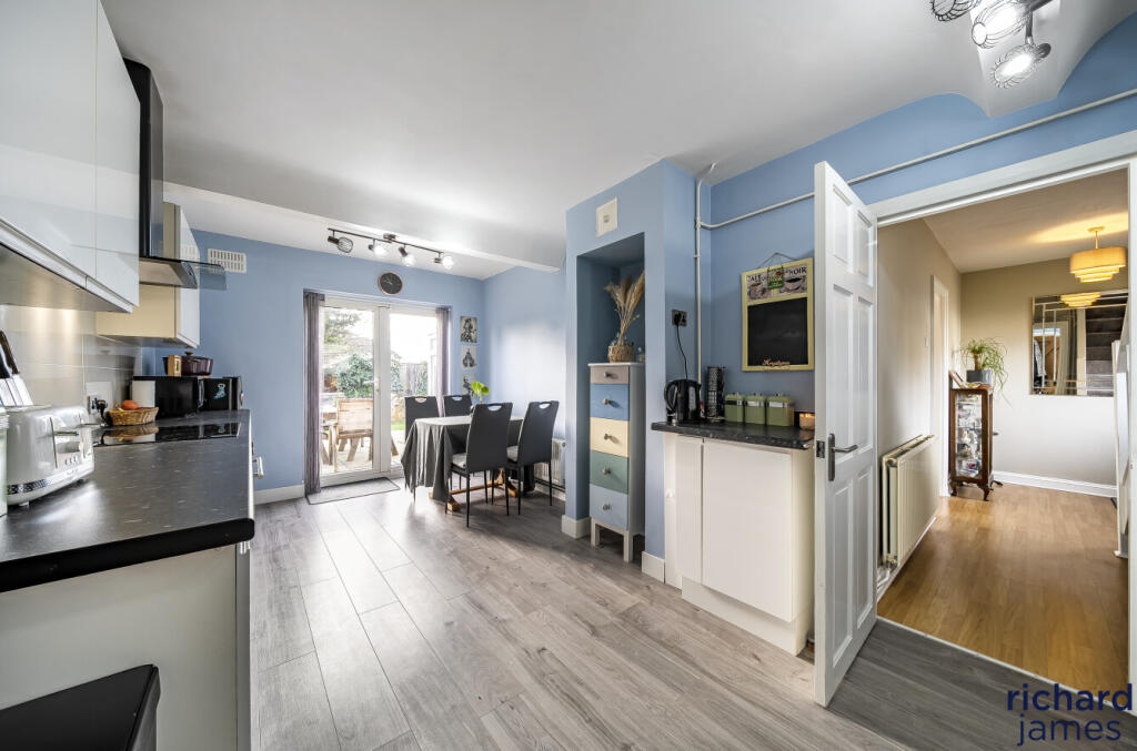 c8e8ee6b62ad4014b2e255c19a67ae44