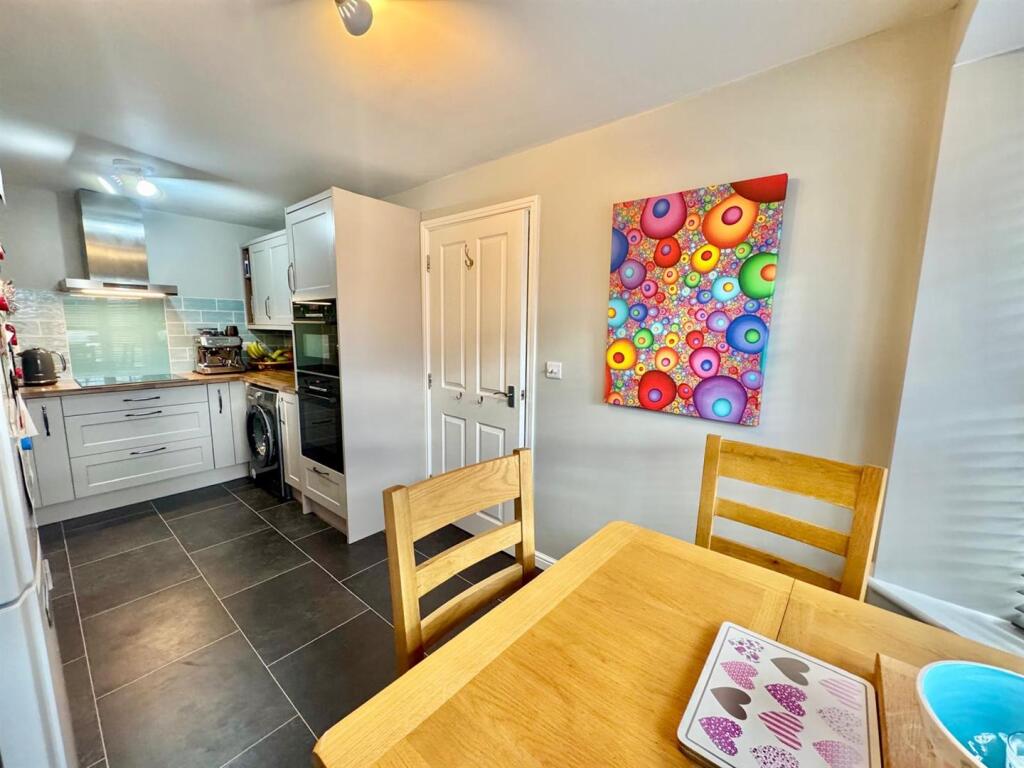 PHOTO-2025-11-25-23-33-25 (28).jpg