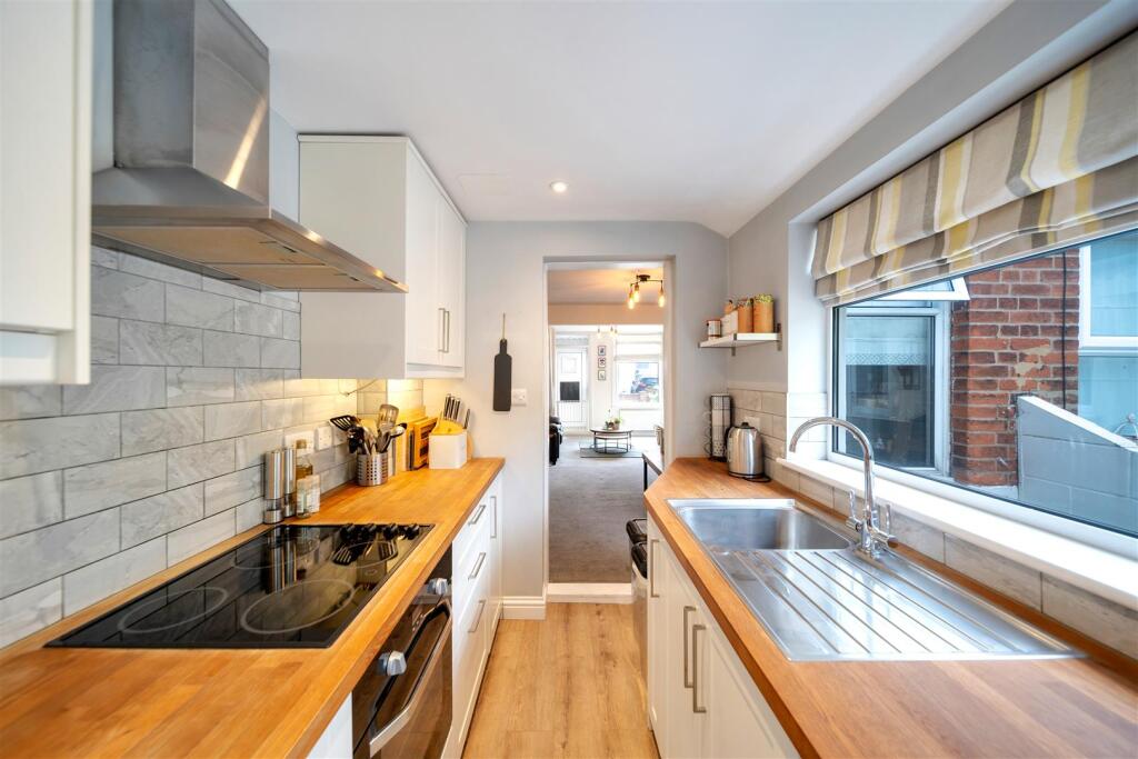 60 Parliment Road-54.jpg