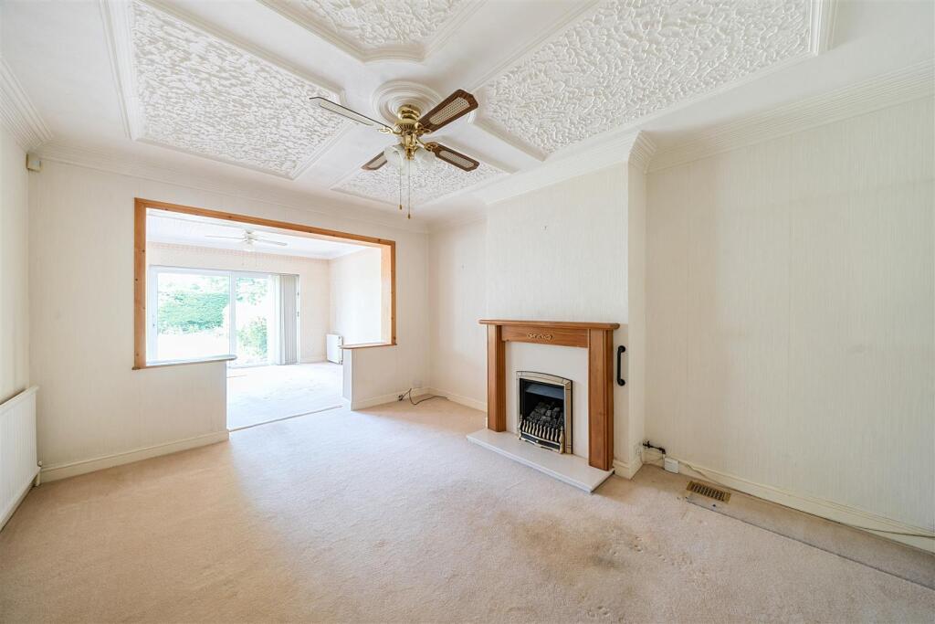 Sherborne Way - Lounge.jpg