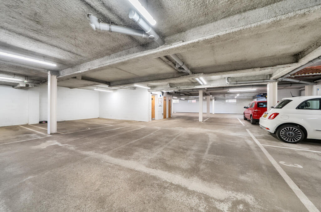 1333152-3-689b1d8...