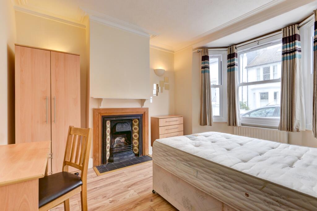 15 Stanley Road Bedroom 1