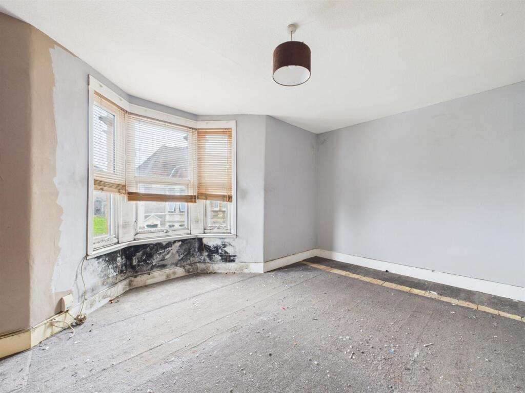 5 - 2 bedroom house.jpg