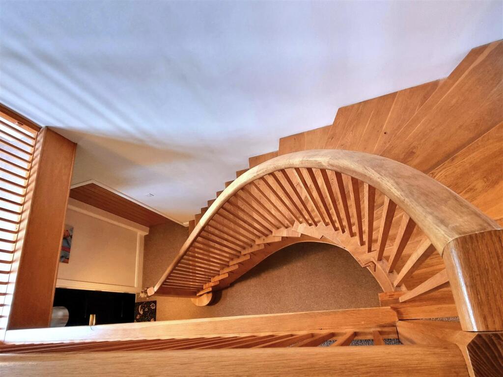 25 - Stairs.jpg