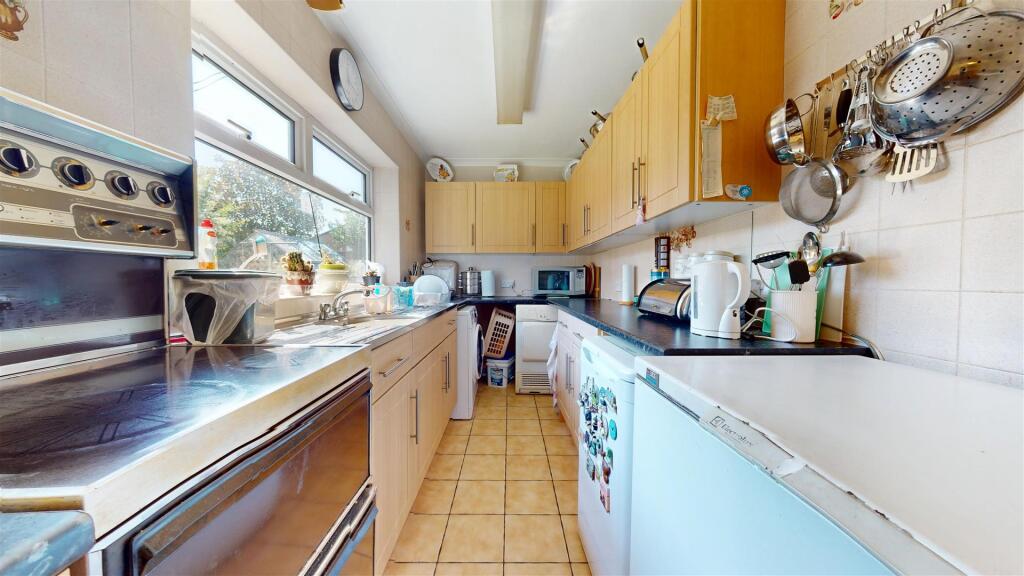 Mayfield Avenue Kitchen