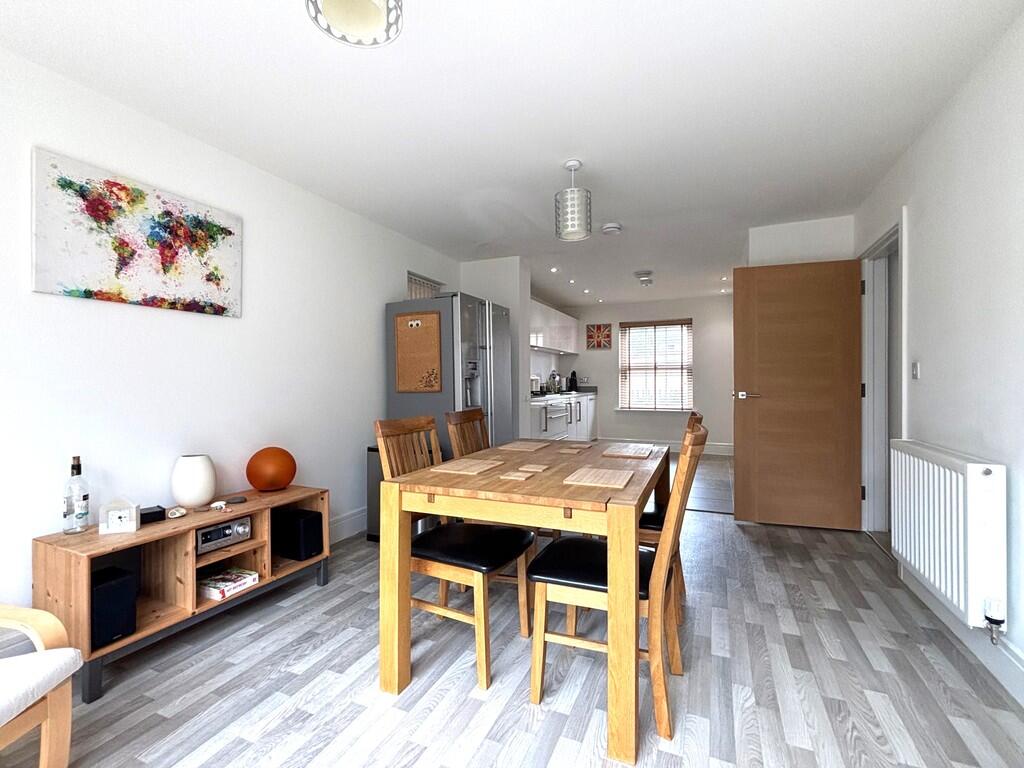 aab7a435-7a09-422...