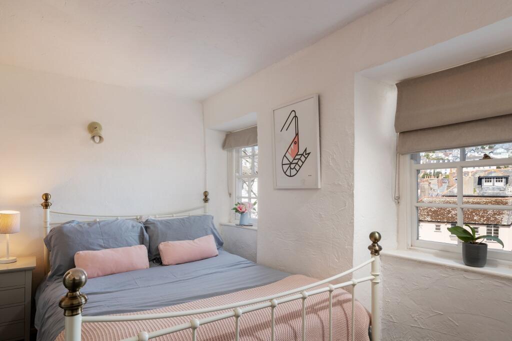 The Pink House Dartmouth Bedroom 1