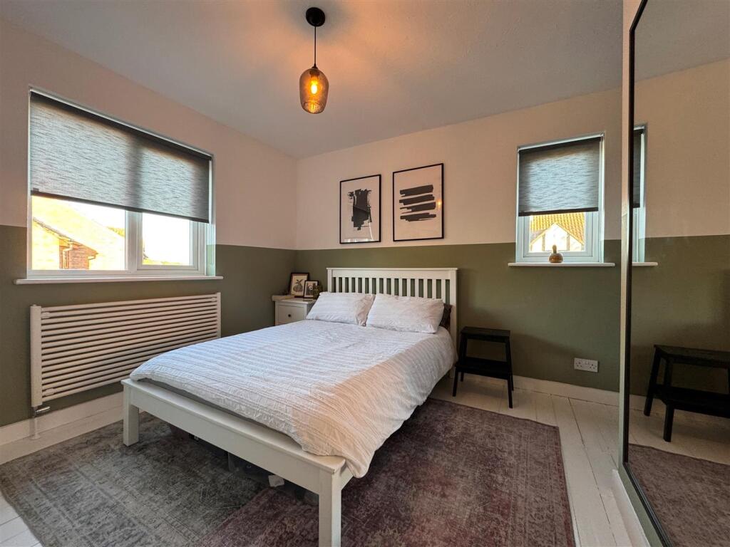 bed1.jpg