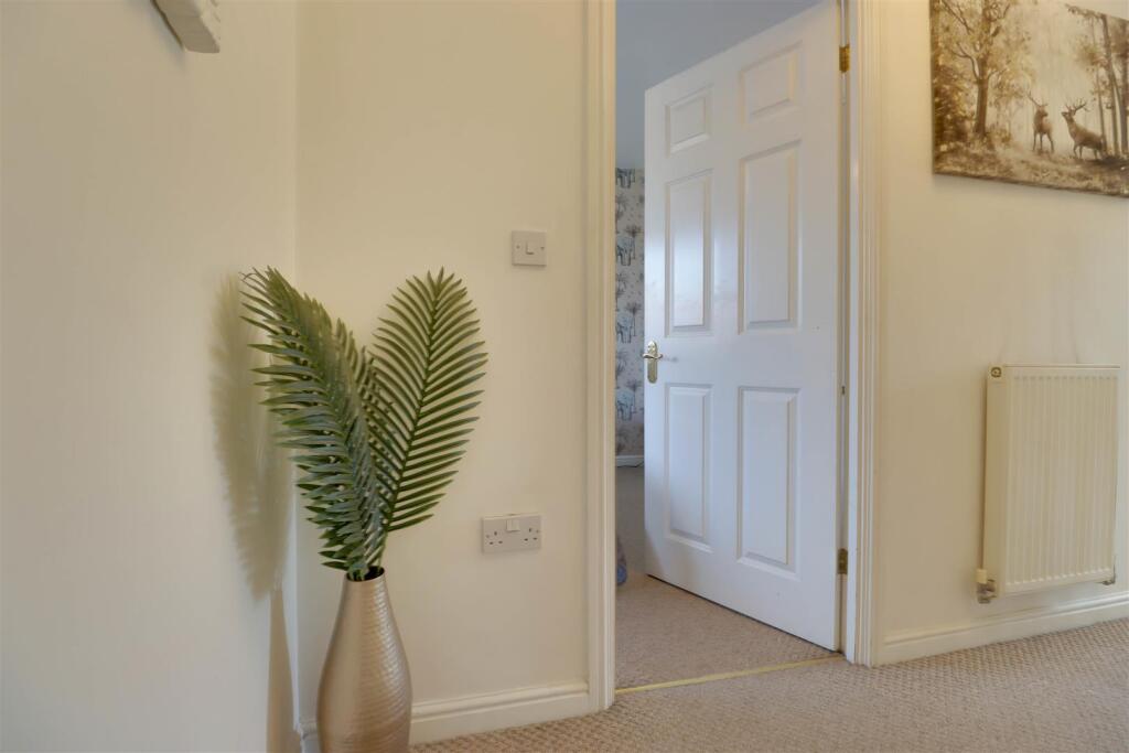 9 SMOLLETT PLACE-19.jpg