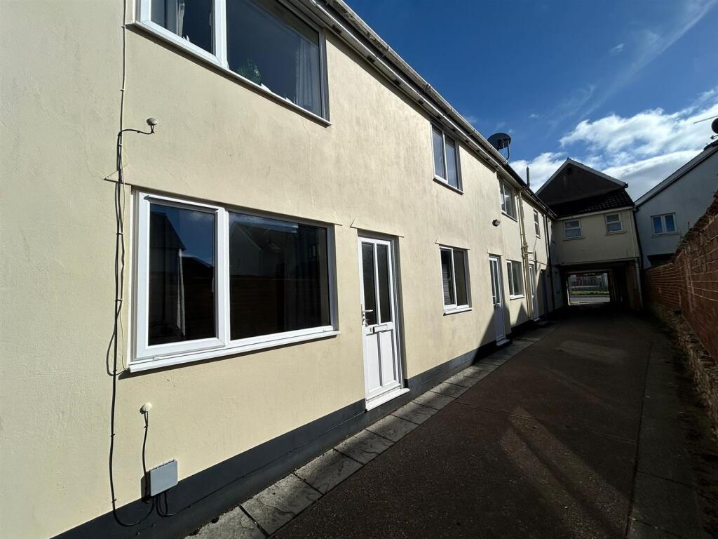 WhatsApp Image 2025-10-06 at 14.45.37.jpeg