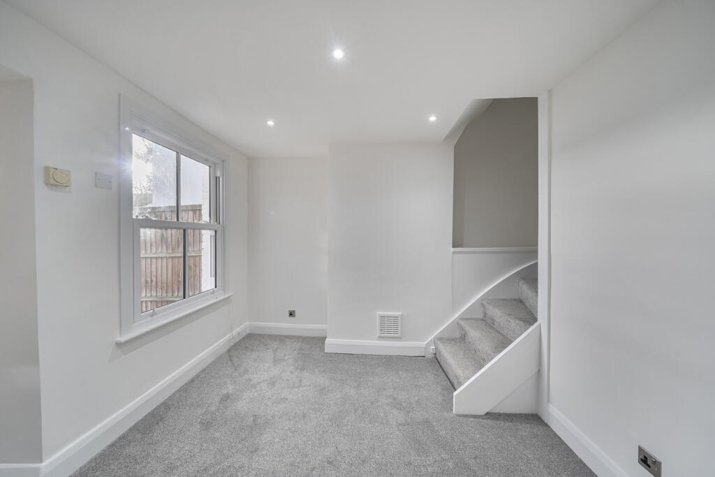 1372950-16-6900e7...