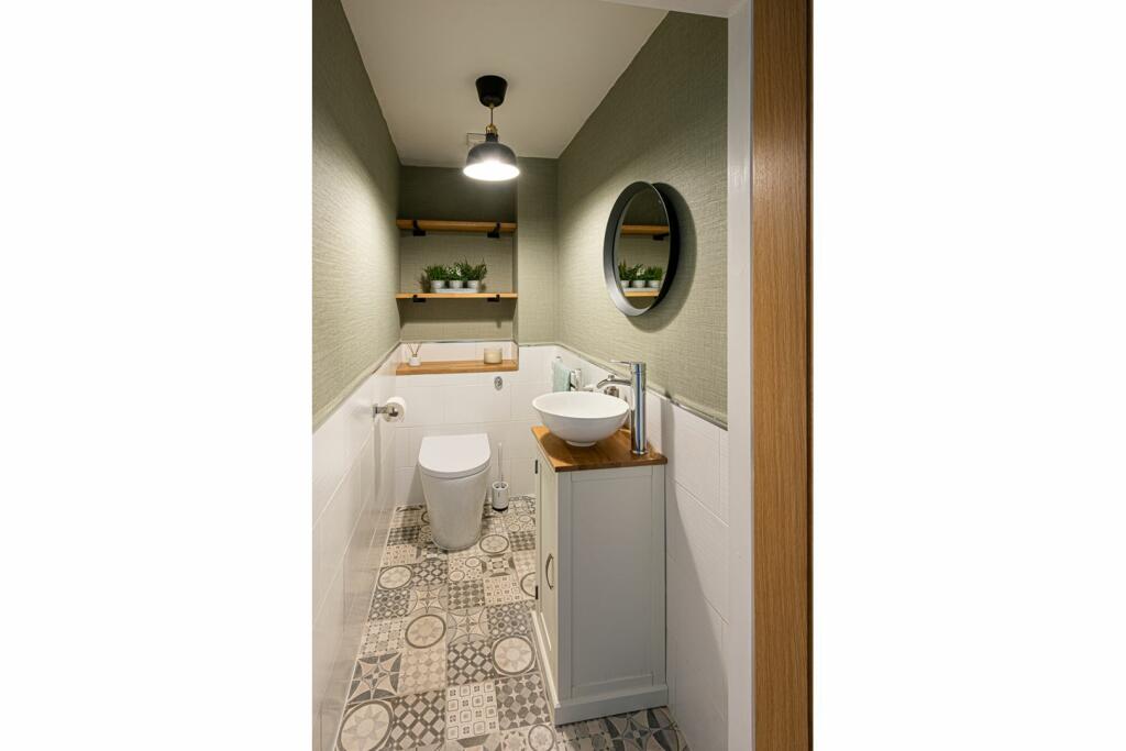 Downstairs Cloakroom